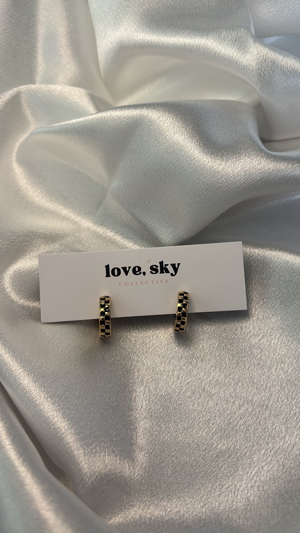 Check Me Out Mini Hoop Huggie Earring